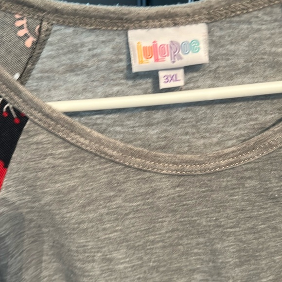 Lularoe Randy Top 3XL - Picture 2 of 2